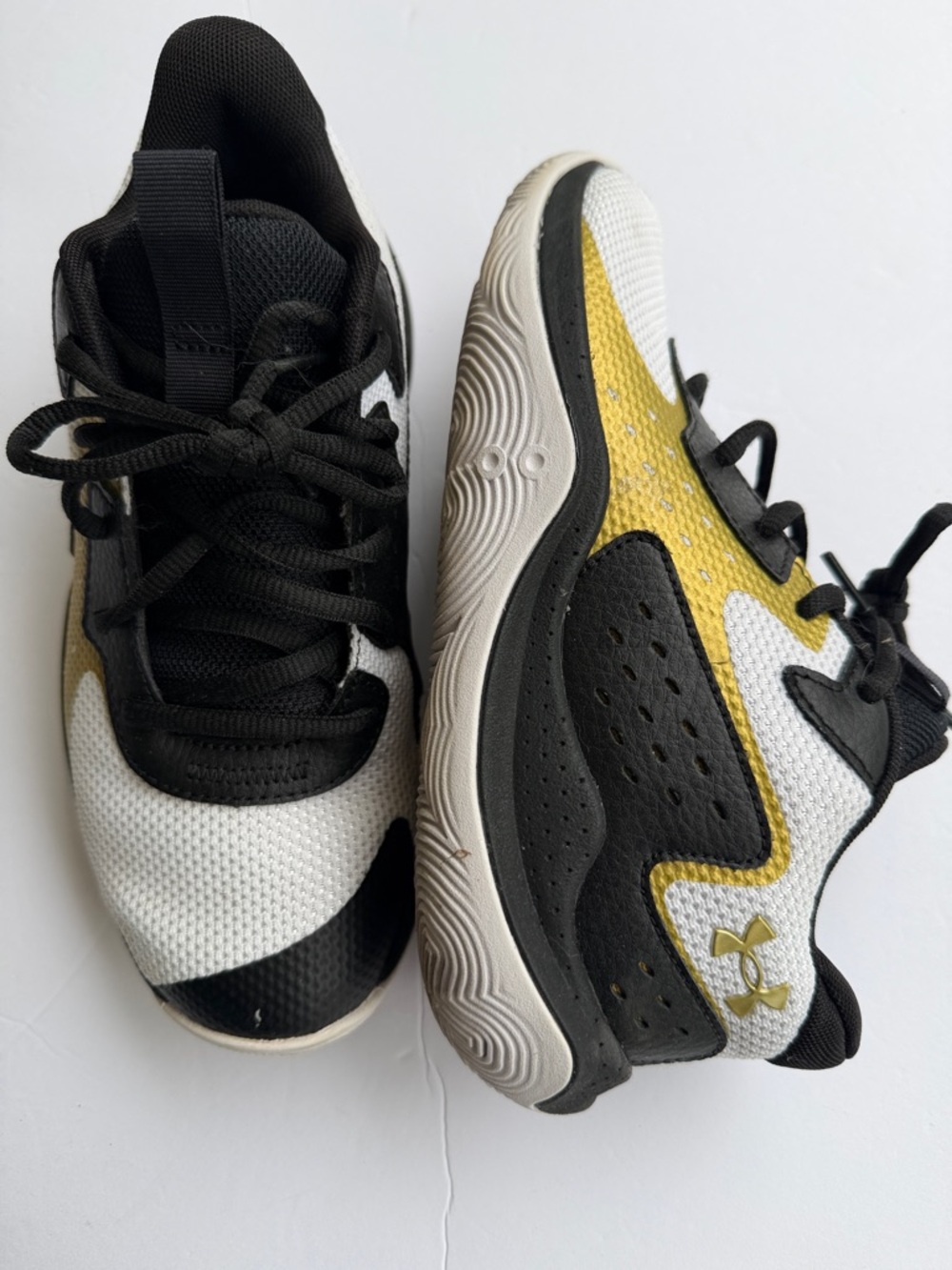 Under Armour Kids Black White Yellow Low-Top Sneakers